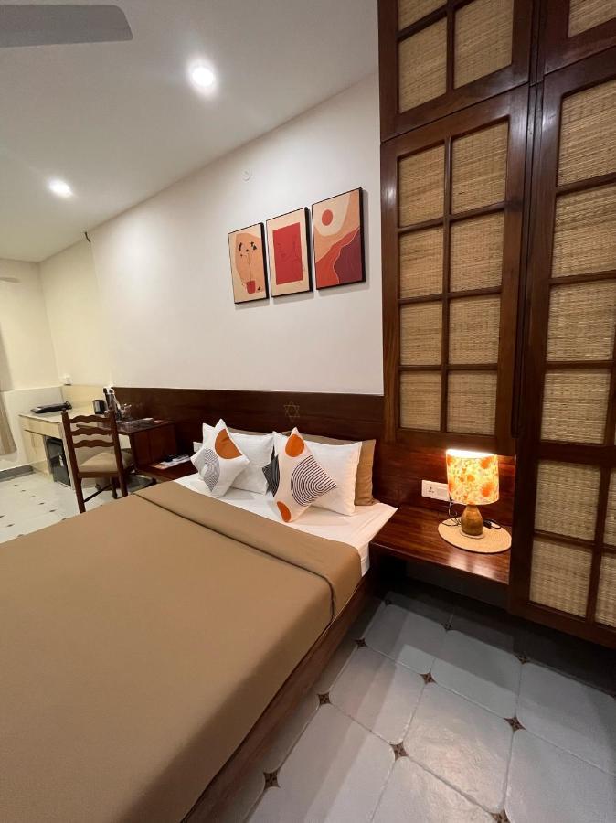 Casa Mel Hotel Pondicherry Bagian luar foto